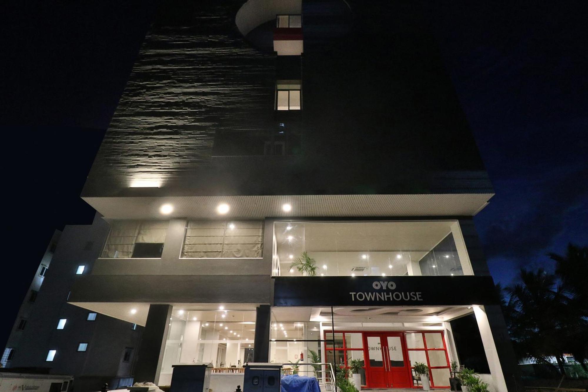 Super Townhouse Reva College University Yelahanka 외부 사진